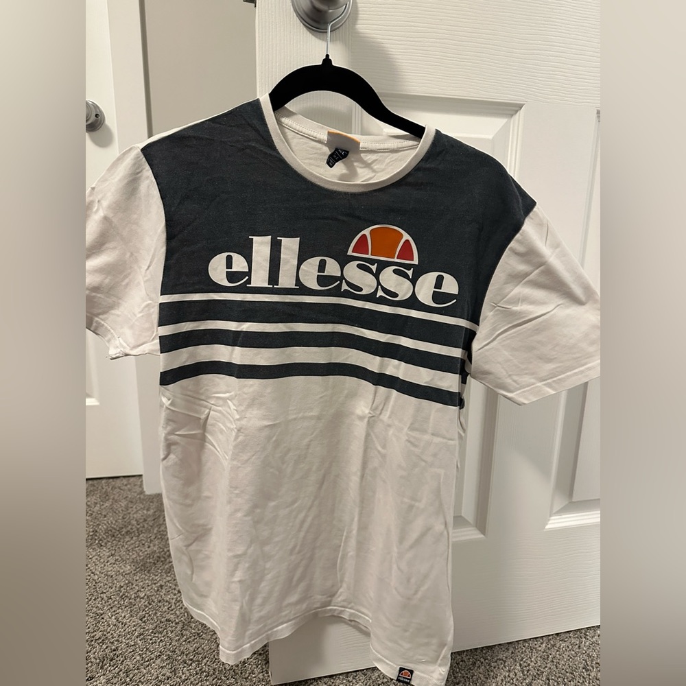 Ellesse shirt size L